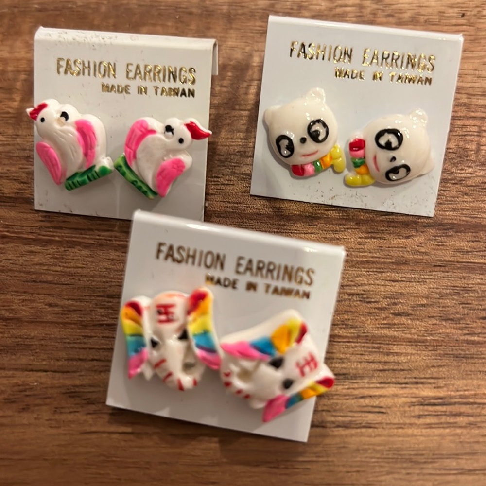 Vintage New Earrings Elephant Panda Cockatoo